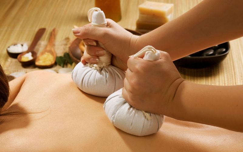 Giảm mỡ sau sinh với phương pháp massage