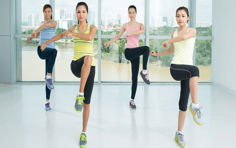 Tập luyện aerobic trong thời gian bao lâu để có bụng phẳng eo thon